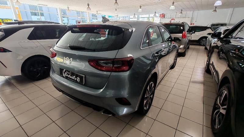 Usado Kia Ceed 100 CV (73 kW) 2025 Otro Utilitario