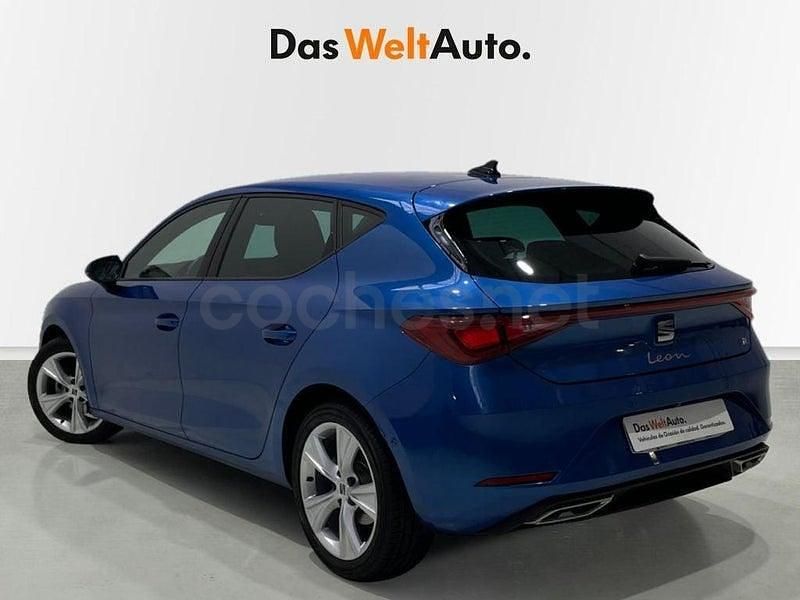 Usado Seat Leon FR 110 CV (80 kW) 2024 Azul Berlina