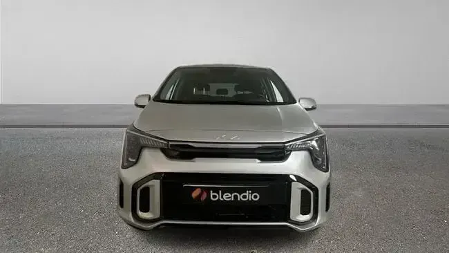 Usado Kia Picanto GT-Line 63 CV (46 kW) 2024 Gris Utilitario