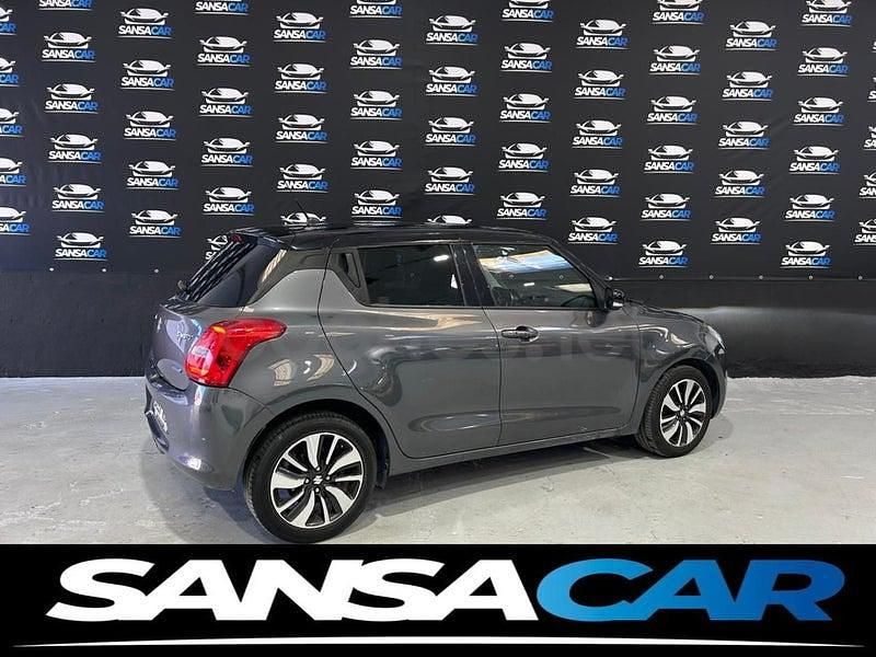 Usado Suzuki Swift GLX 111 CV (81 kW) 2019 Gris / plata Utilitario