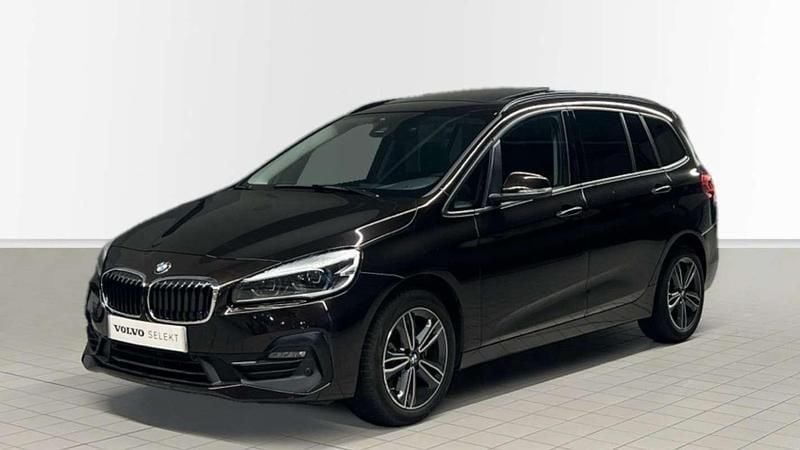Marrón Usado 2021 BMW 218 Gran Tourer Monovolumen | 23.500 € (Precio justo) - Imagen 1/4