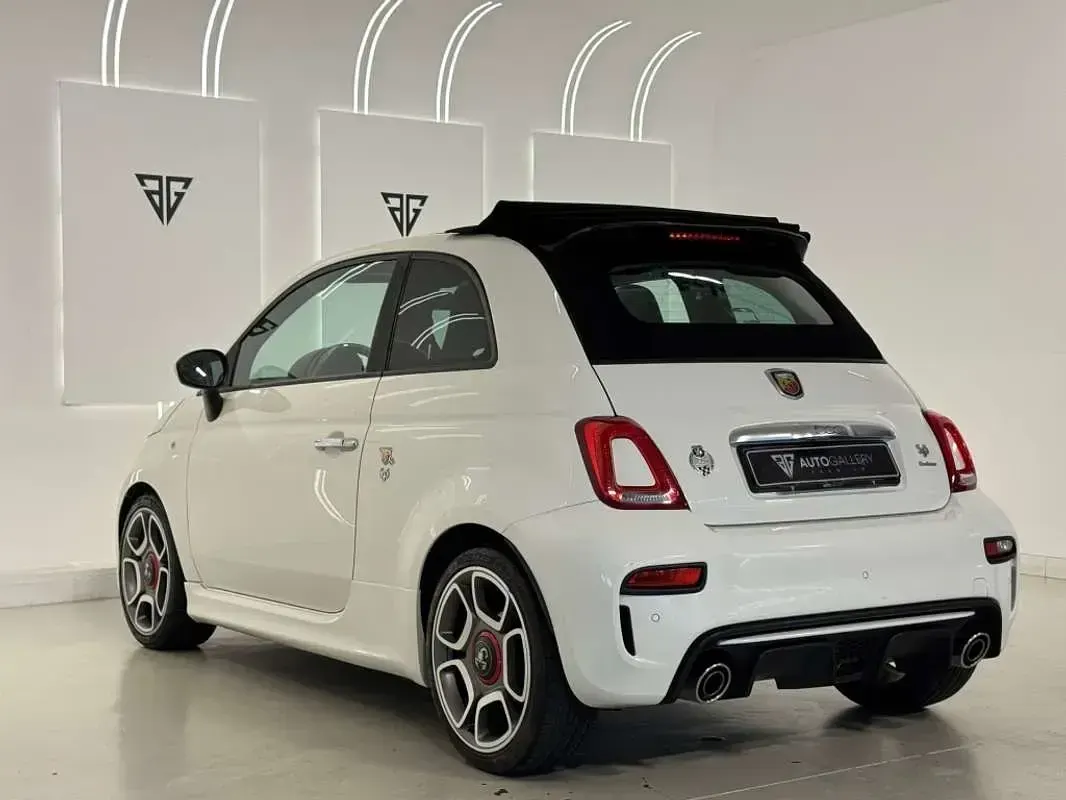 Usado Abarth 595C Turismo 165 CV (121 kW) 2021 Blanco Descapotable