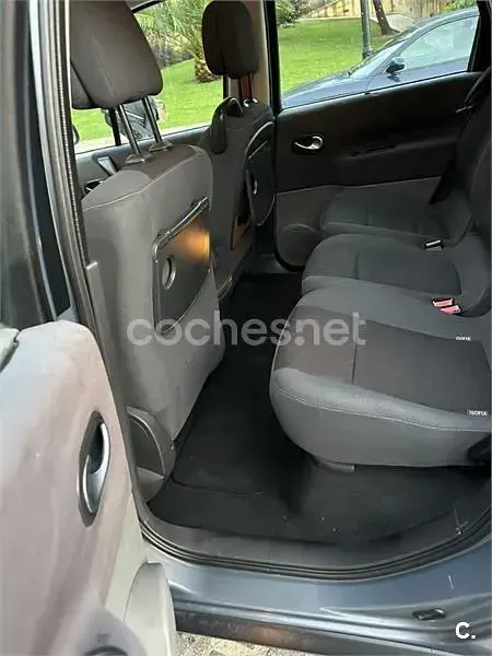 Usado Renault Scenic E-Tech 130 CV (95 kW) 2007 Gris / plata Monovolumen