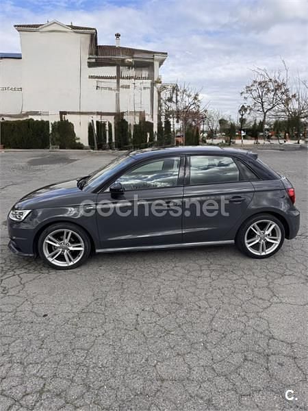 Usado Audi A1 Sportback Attraction 95 CV (69 kW) 2017 Gris / plata Utilitario
