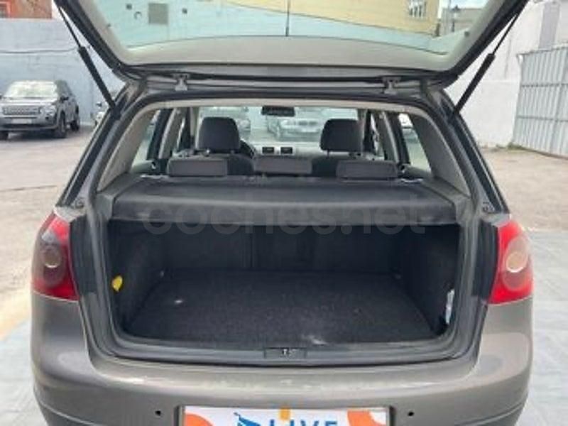 Usado VW Golf V GT 140 CV (102 kW) 2007 Gris / plata Berlina