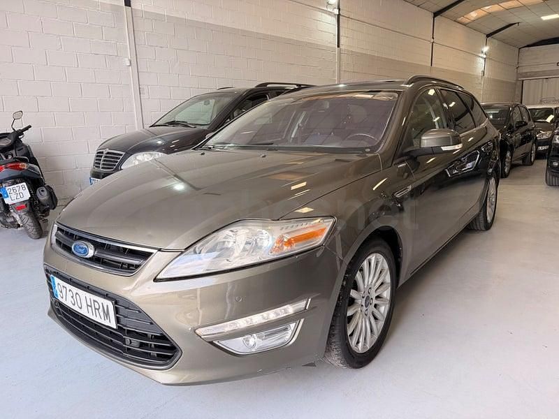 Usado Ford Mondeo Limited 115 CV (84 kW) 2013 Verde Familiar
