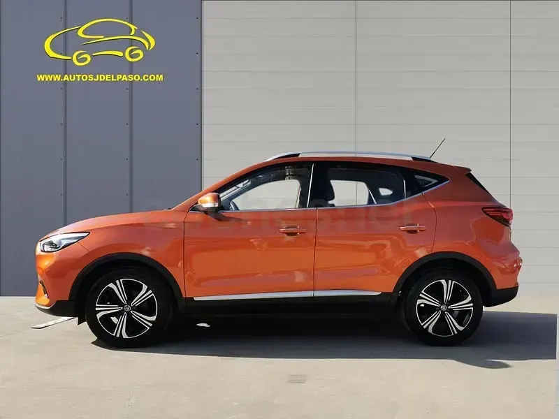 Usado MG ZS Comfort 106 CV (77 kW) 2022 Naranja SUV