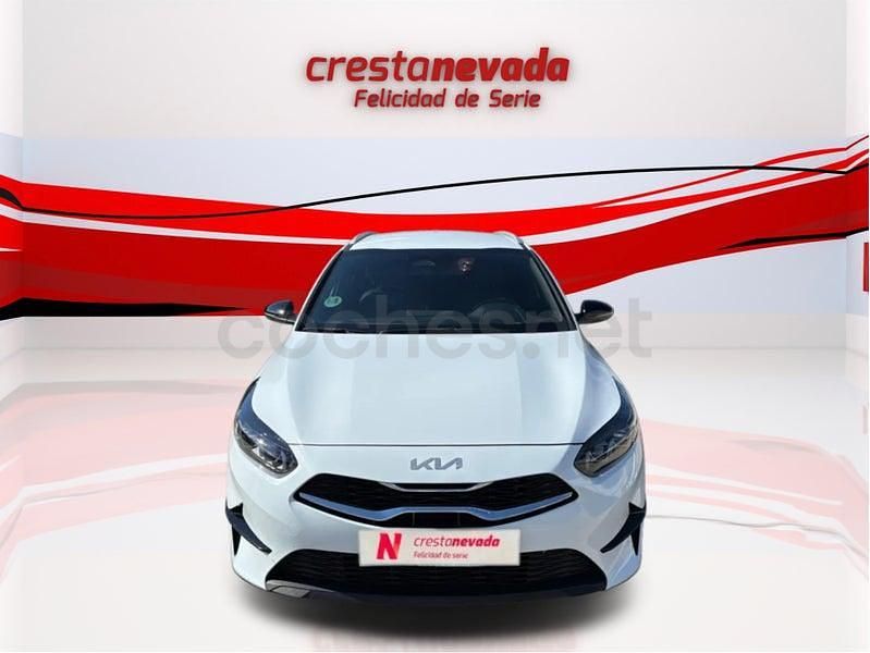 Usado Kia Ceed Style 100 CV (73 kW) 2025 Blanco Utilitario