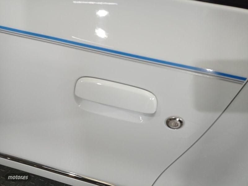 Usado Renault Twingo Zen 59 kW (81 CV) 2021 Blanco Utilitario