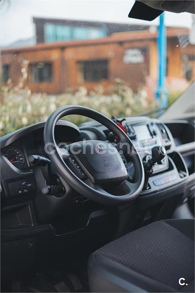 Usado Peugeot Boxer 130 CV (95 kW) 2012 Blanco Van