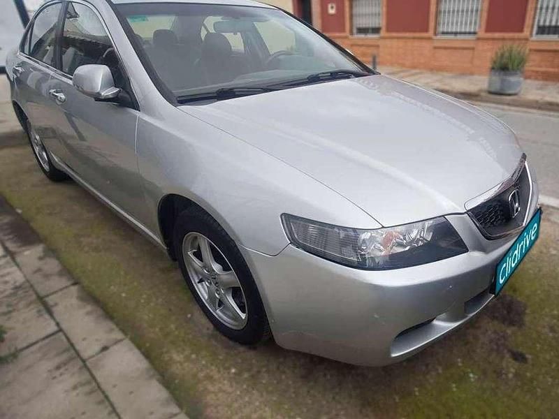Usado Honda Accord Elegance 140 CV (102 kW) 2005 Gris Berlina