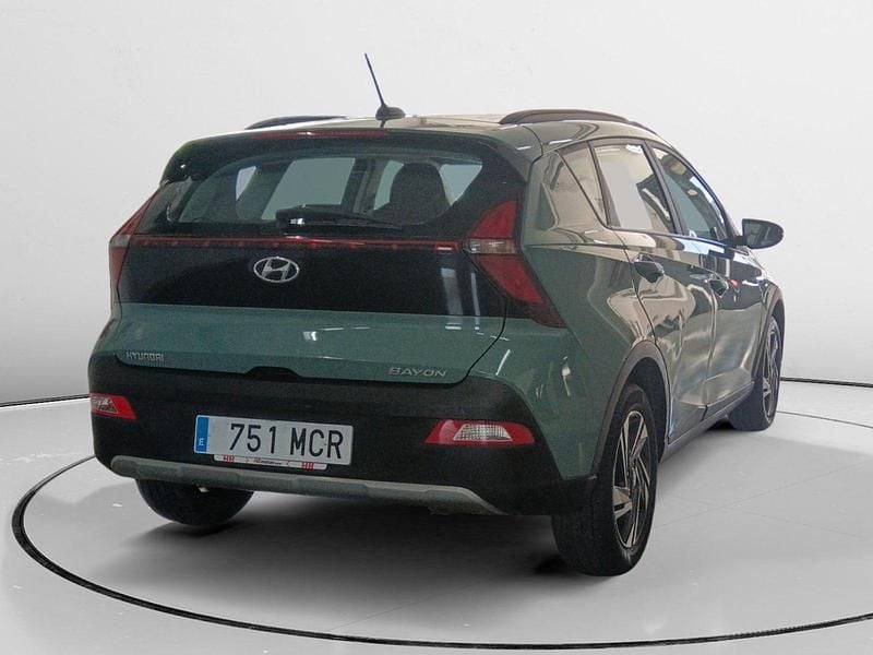 Usado Hyundai Bayon 101 CV (74 kW) 2021 Rojo SUV