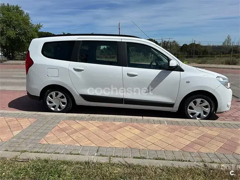 Usado Dacia Lodgy Comfort 102 CV (75 kW) 2018 Blanco Monovolumen