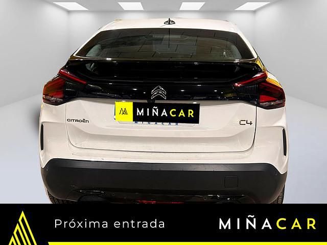 Usado Citroën C4 Feel 131 CV (96 kW) 2023 Blanco SUV