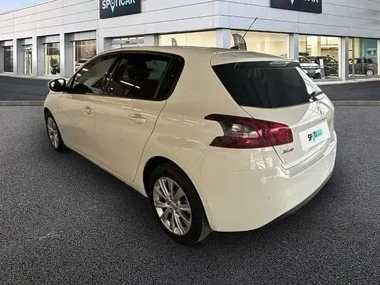 Usado Peugeot 308 Style 130 CV (95 kW) 2019