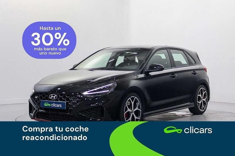 Usado Hyundai i30 250 CV (183 kW) 2023 Negro Utilitario