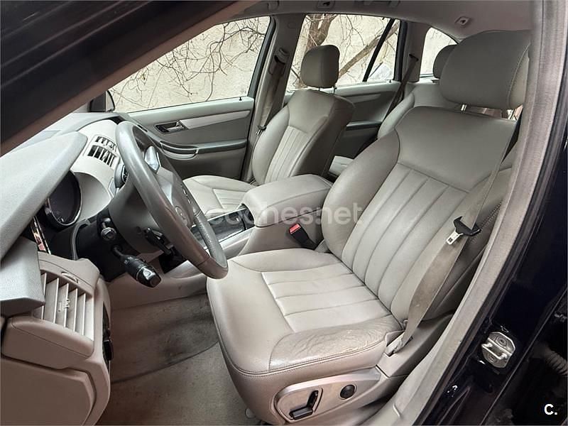Usado Mercedes R280 190 CV (139 kW) 2009 Azul Familiar