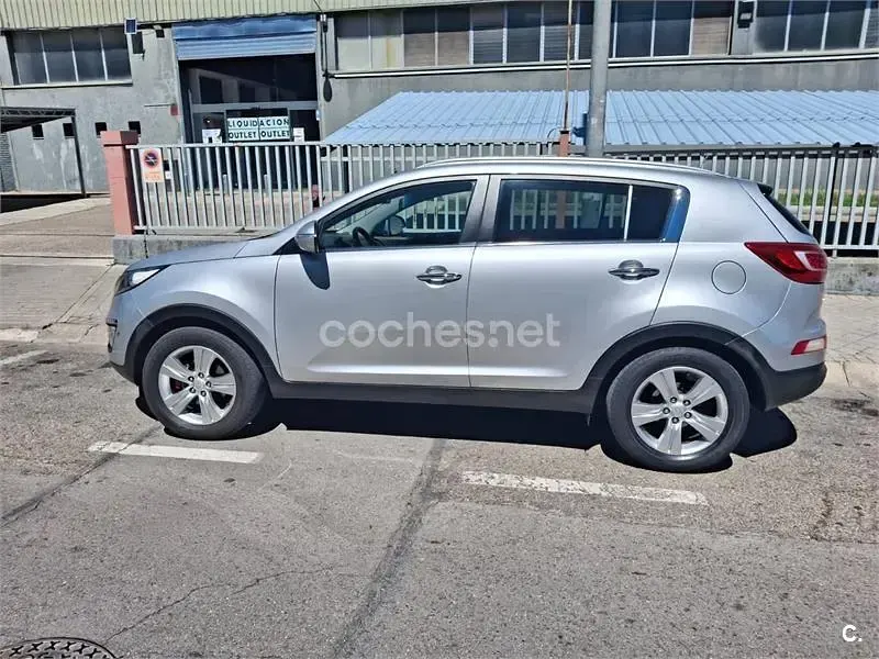 Usado Kia Sportage 115 CV (84 kW) 2012 Gris / plata SUV