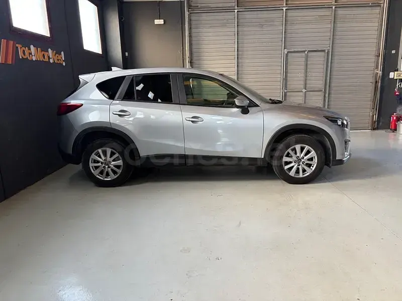 Usado Mazda CX-5 Style 150 CV (110 kW) 2016 Gris / plata SUV