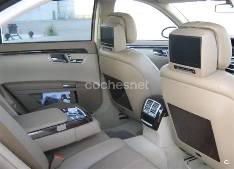 Usado Mercedes S500 306 CV (225 kW) 2006 Negro Berlina
