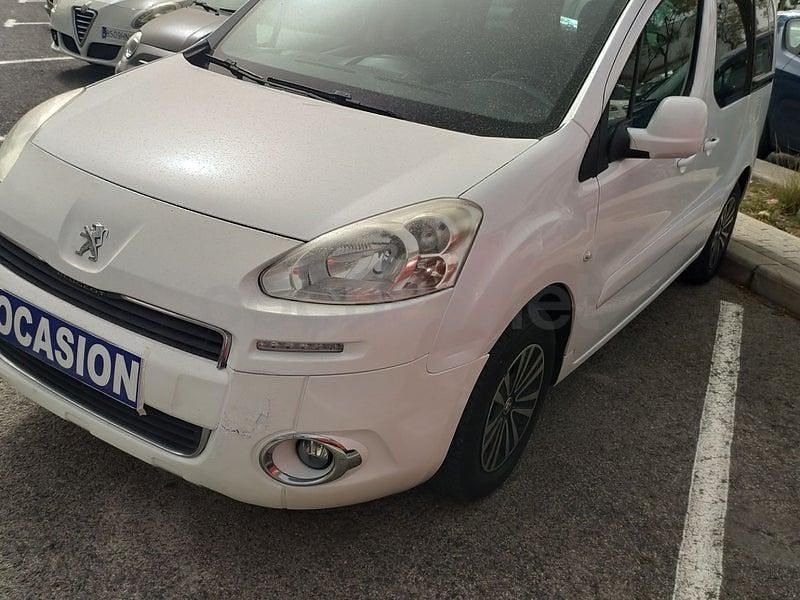 Usado Peugeot Partner Tepee Active 92 CV (67 kW) 2013 Blanco Monovolumen
