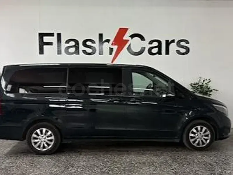 Usado Mercedes V220 Avantgarde 163 CV (119 kW) 2015 Verde Monovolumen