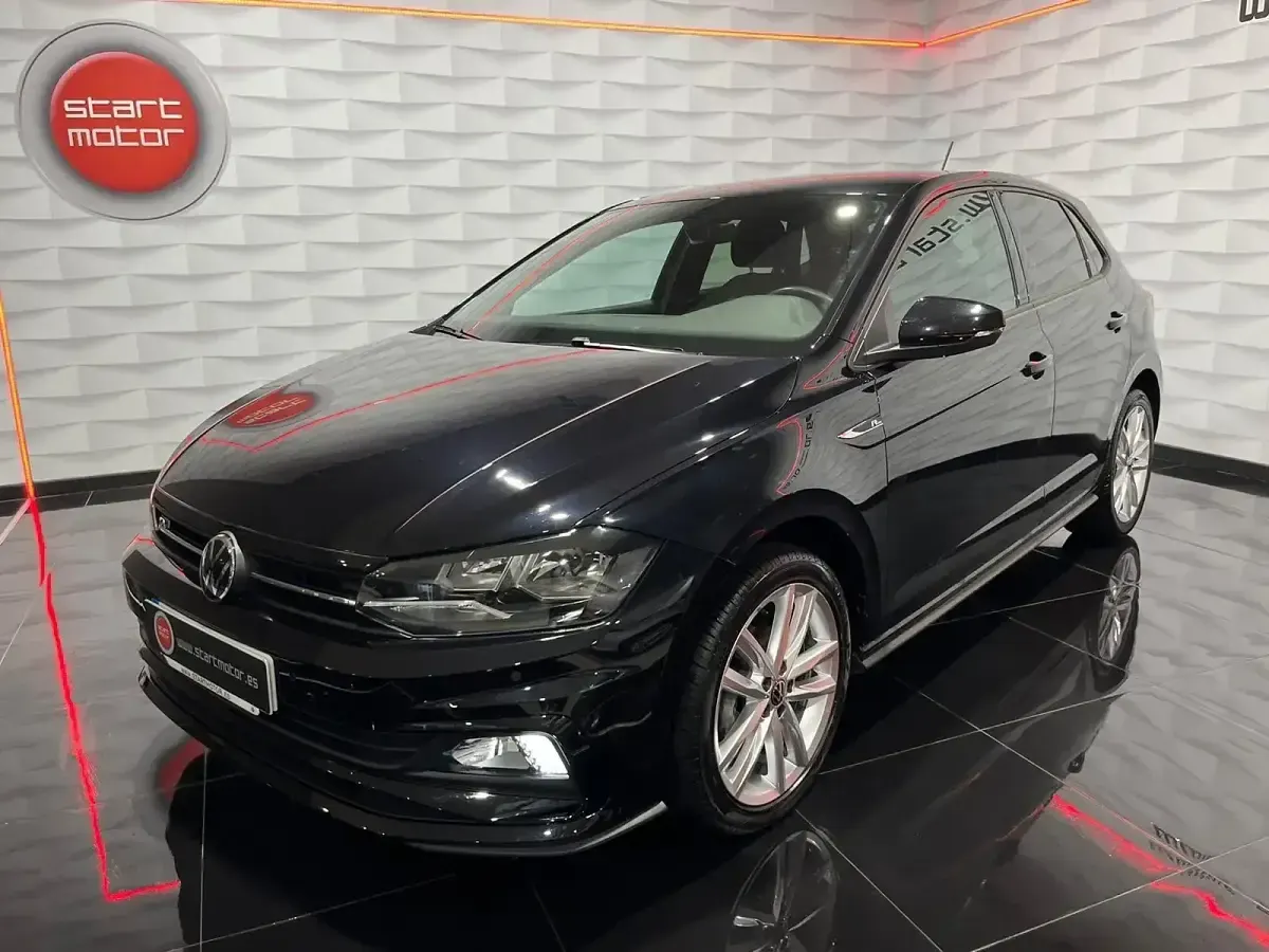 Usado VW Polo R-line 95 CV (69 kW) 2020 Negro Utilitario