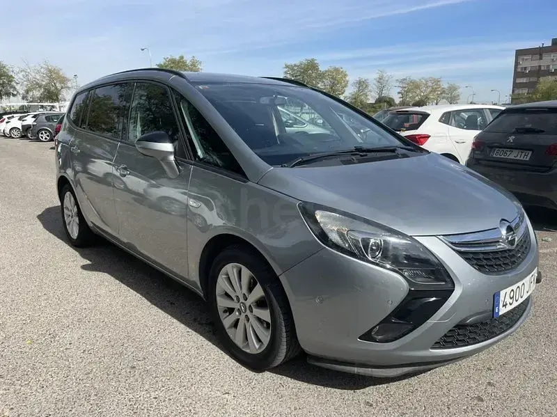 Usado Opel Zafira Tourer Selective 130 CV (95 kW) 2015 Gris / plata Monovolumen