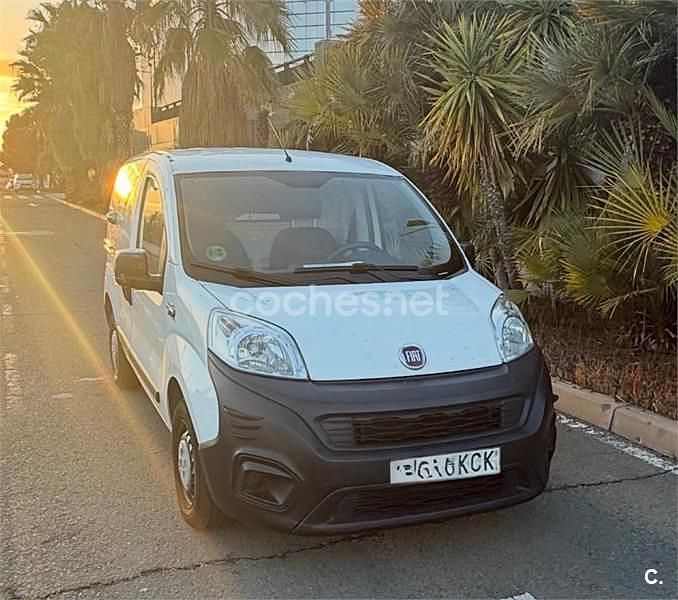 Usado Fiat Fiorino 75 CV (55 kW) 2016 Blanco Monovolumen