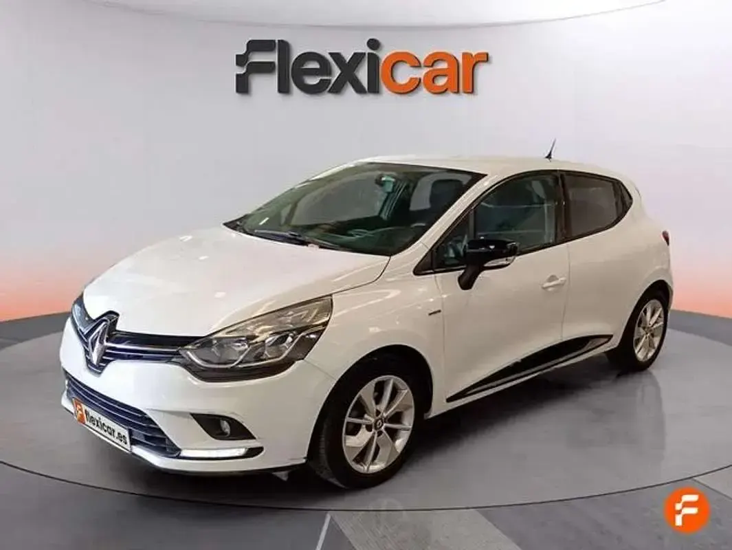 Usado Renault Clio Zen 90 CV (66 kW) 2017 Blanco Utilitario