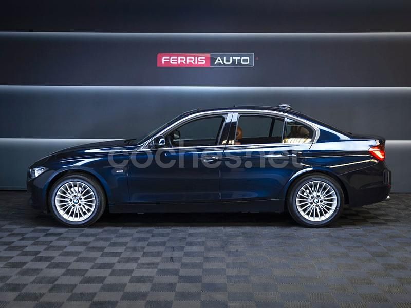 Usado BMW 320 Luxury Line 184 CV (135 kW) 2012 Azul Berlina