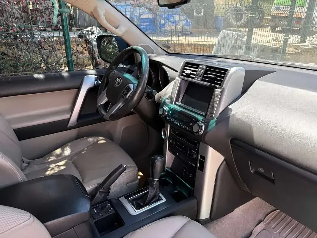 Usado Toyota Land Cruiser 286 CV (210 kW) 2011 Blanco SUV