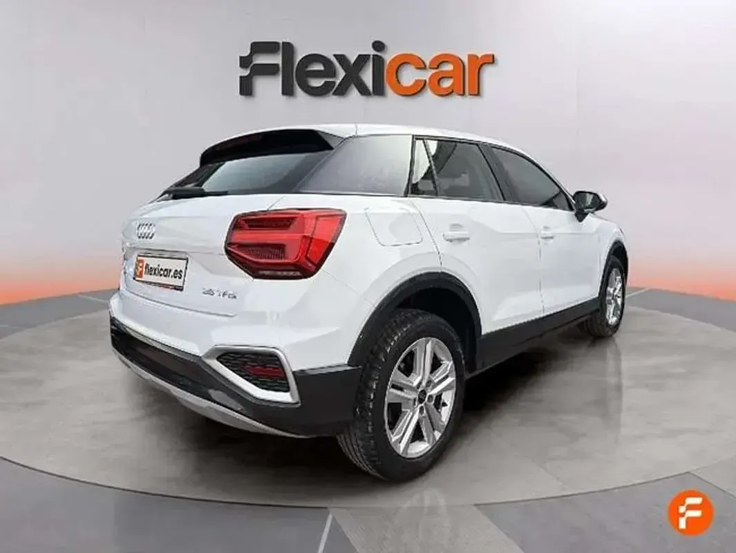 Usado Audi Q2 Advanced 150 CV (110 kW) 2021 Blanco SUV