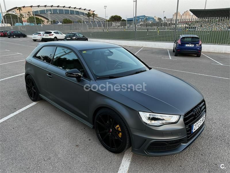 Gris / plata Usado 2013 Audi A3 Ambiente Berlina | 13.250 € (Precio justo) - Imagen 1/4