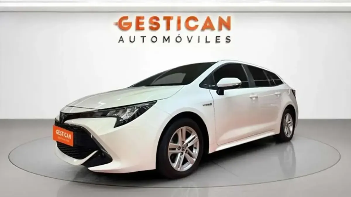 Usado Toyota Corolla Active 122 CV (89 kW) 2022 Blanco Familiar