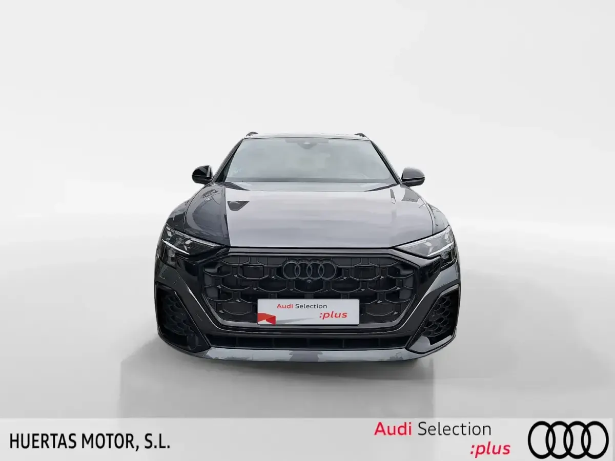 Usado Audi Q8 Black Edition 286 CV (210 kW) 2026 Gris SUV