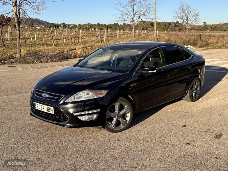 Usado Ford Mondeo Titanium 140 CV (102 kW) 2011 Negro Berlina