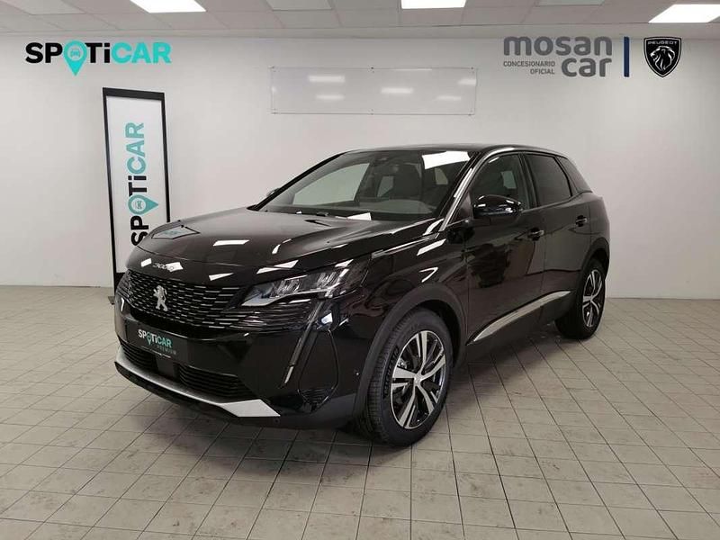 Usado Peugeot 3008 Allure 131 CV (96 kW) 2024 Negro SUV