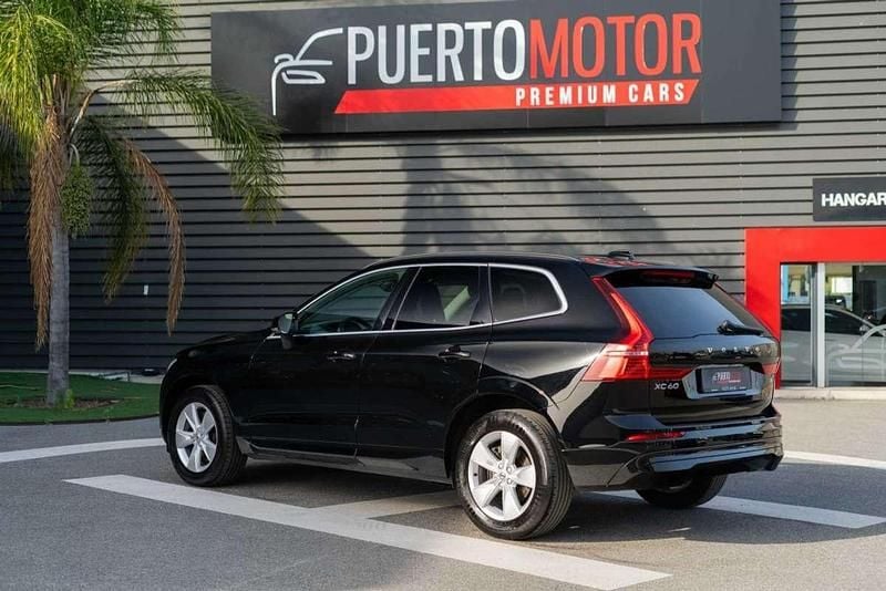 Usado Volvo XC60 Momentum 197 CV (144 kW) 2021 Negro SUV