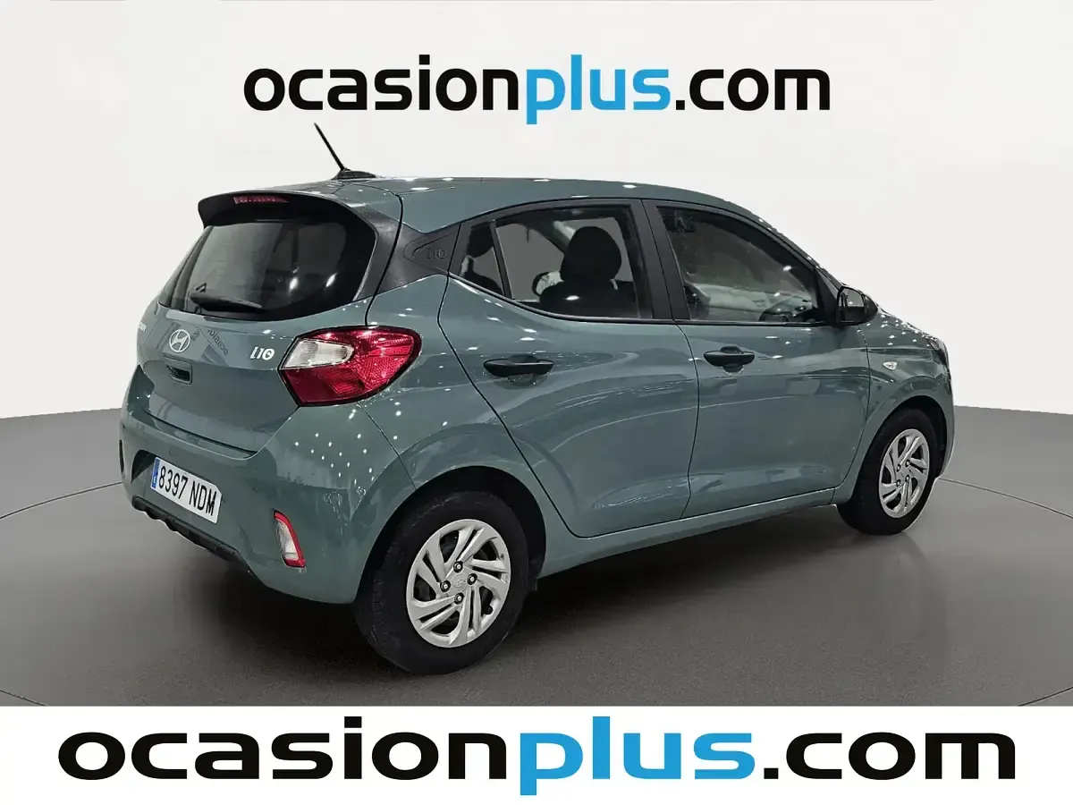 Usado Hyundai i10 63 CV (46 kW) 2025 Verde Utilitario