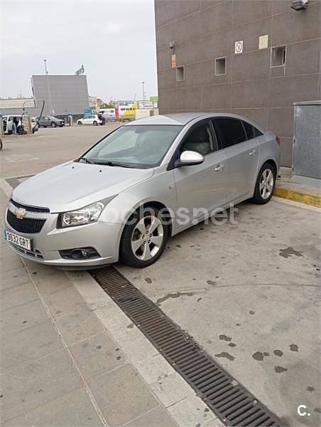 Usado Chevrolet Cruze LT 150 CV (110 kW) 2009 Gris / plata Berlina