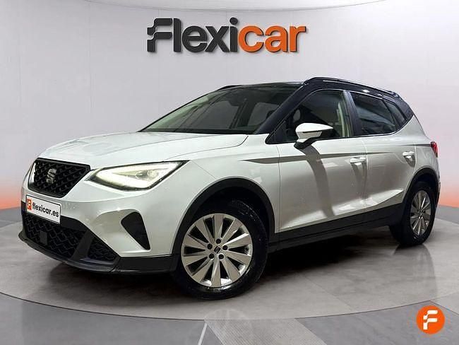 Usado Seat Arona Style 110 CV (80 kW) 2022 Blanco SUV