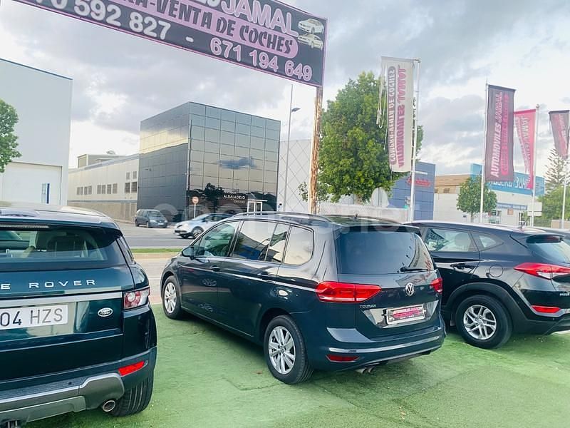 Gris / plata Usado 2019 VW Touran Sportline Monovolumen | 17.499 € (Precio justo) - Imagen 1/4