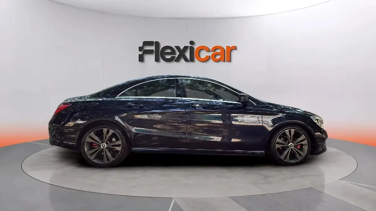 Usado Mercedes CLA200 136 CV (100 kW) 2018 Negro Coupe