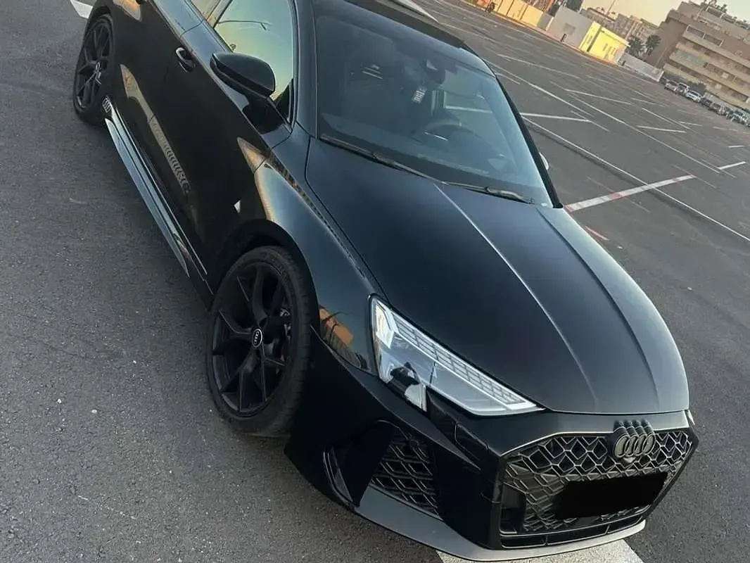 Usado Audi RS3 Sportback Ambiente 400 CV (294 kW) 2025 Negro Utilitario