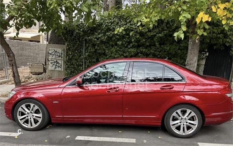 Usado Mercedes C320 Avantgarde 224 CV (164 kW) 2007 Granate Berlina