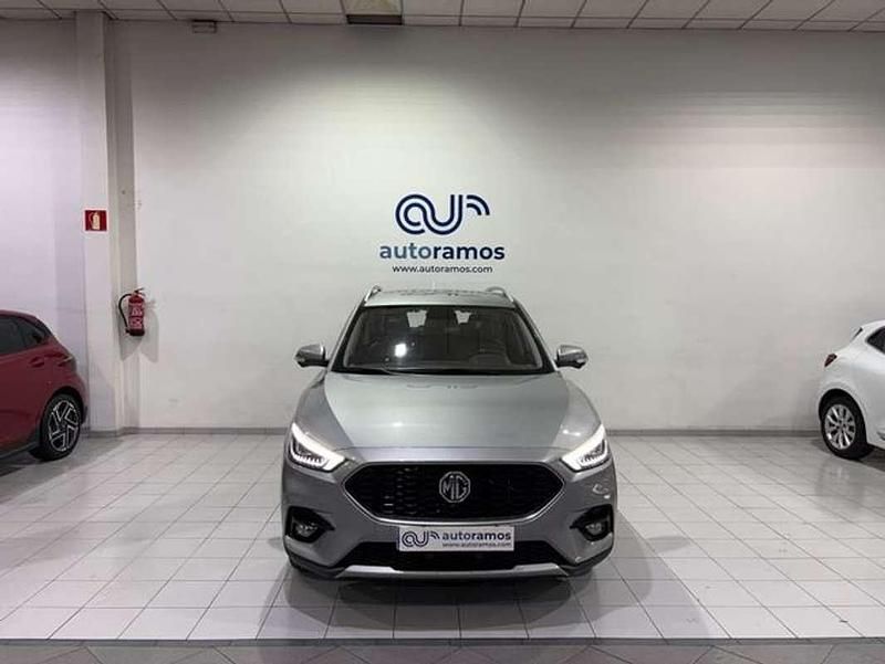 Usado MG ZS Luxury 106 CV (77 kW) 2023 Gris SUV
