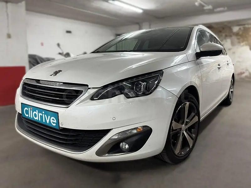 Usado Peugeot 308 Allure 130 CV (95 kW) 2016 Blanco Berlina