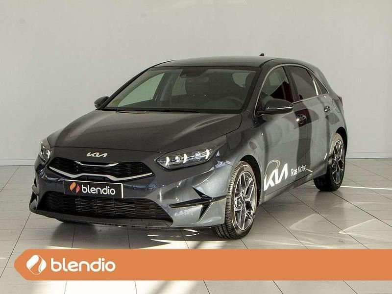 Gris Usado 2023 Kia Ceed Utilitario | 18.690 € (Precio justo) - Imagen 1/4