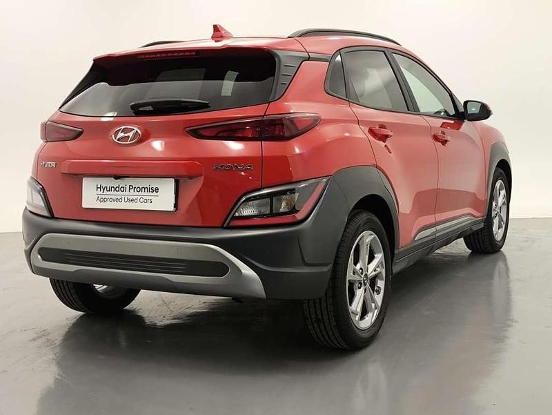 Usado Hyundai Kona 120 CV (88 kW) 2021 Rojo SUV